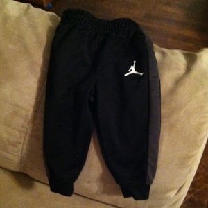 For Jordan fans! Unisex sweat pants for your baby!